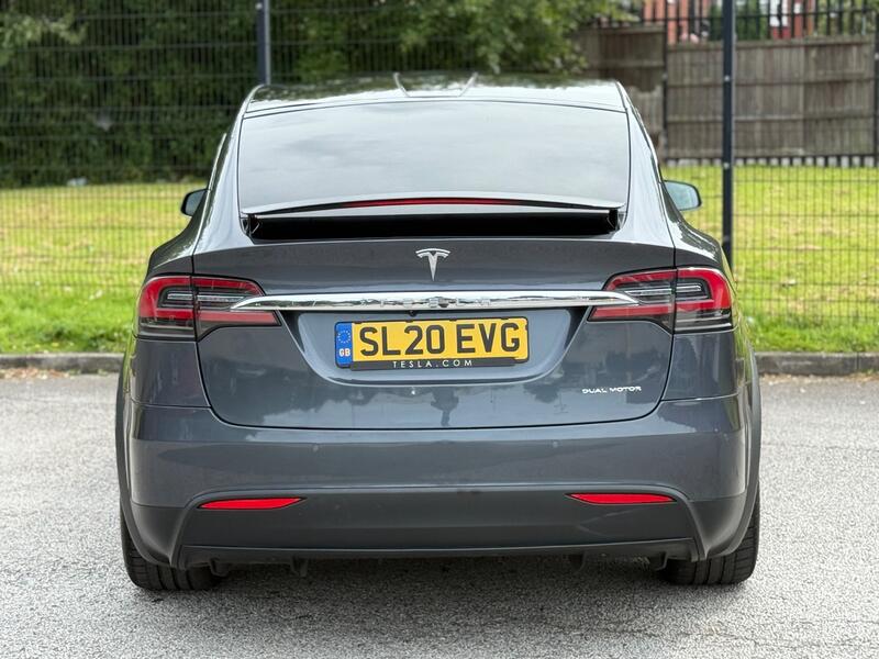 TESLA MODEL X